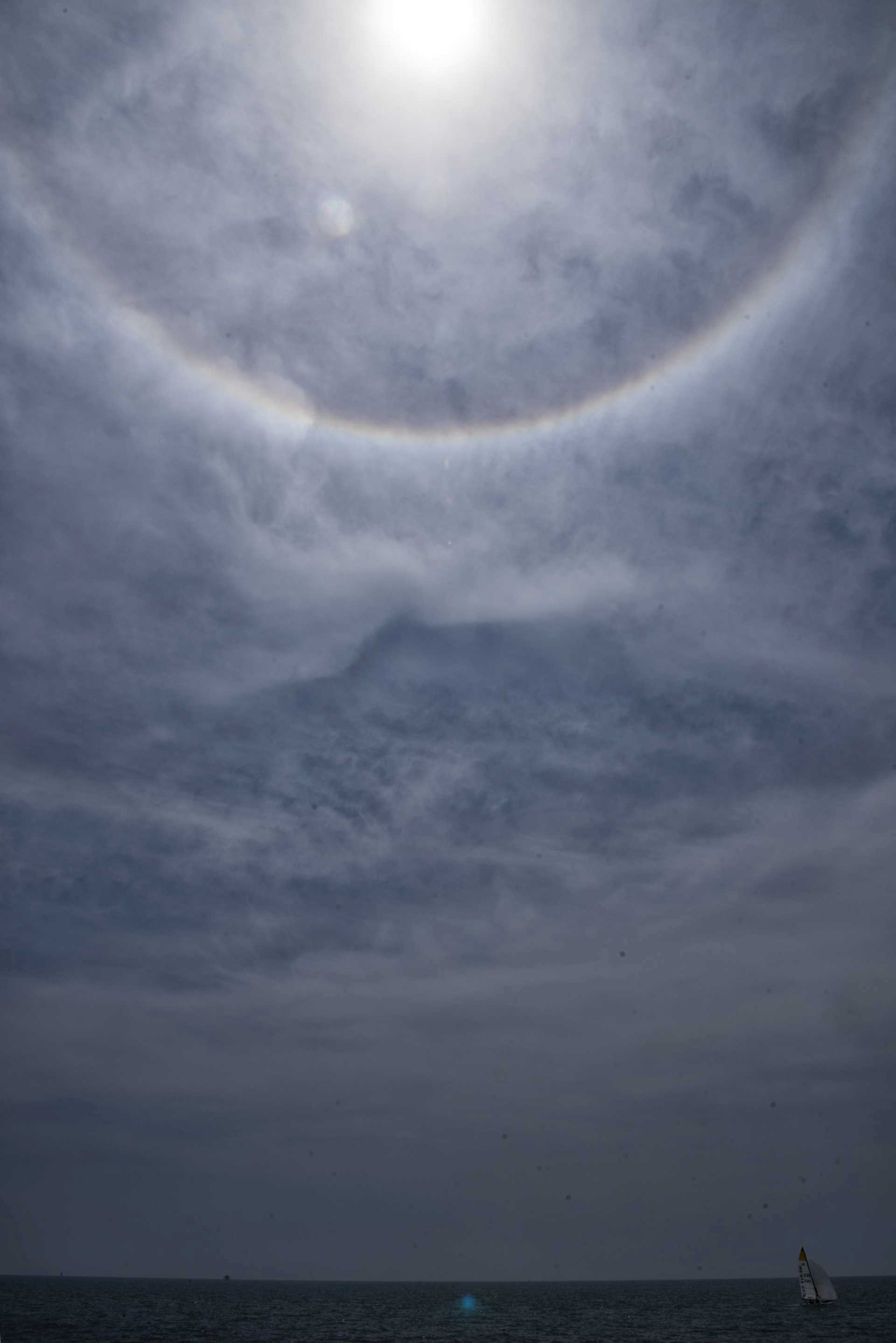 L''arcobaleno circolare, gioiello di cristallo